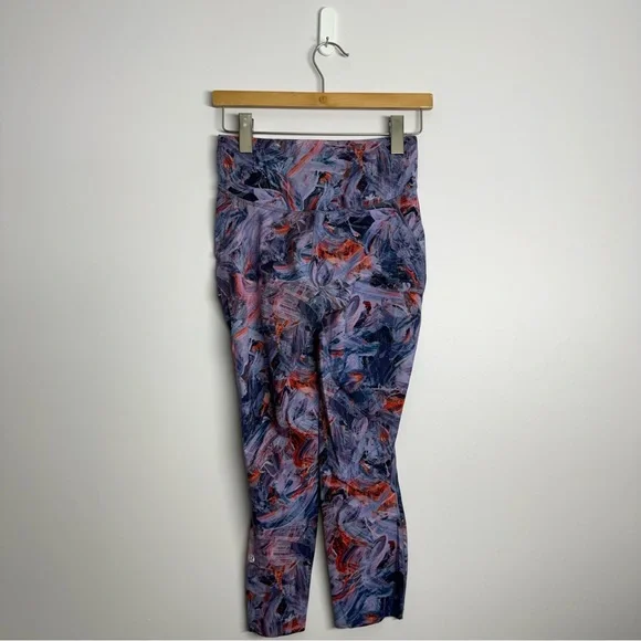 Lululemon Base Pace High-Rise Crop 23" Brushed Nulux
Atmospheric Purple Sz 6 - Picture 3 of 5